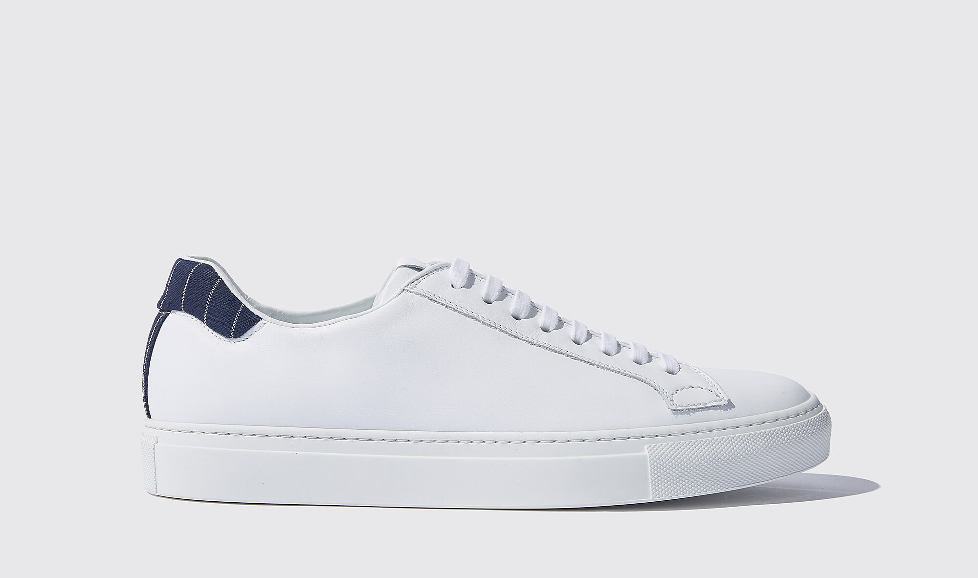 Pinstripe White

Sneakers