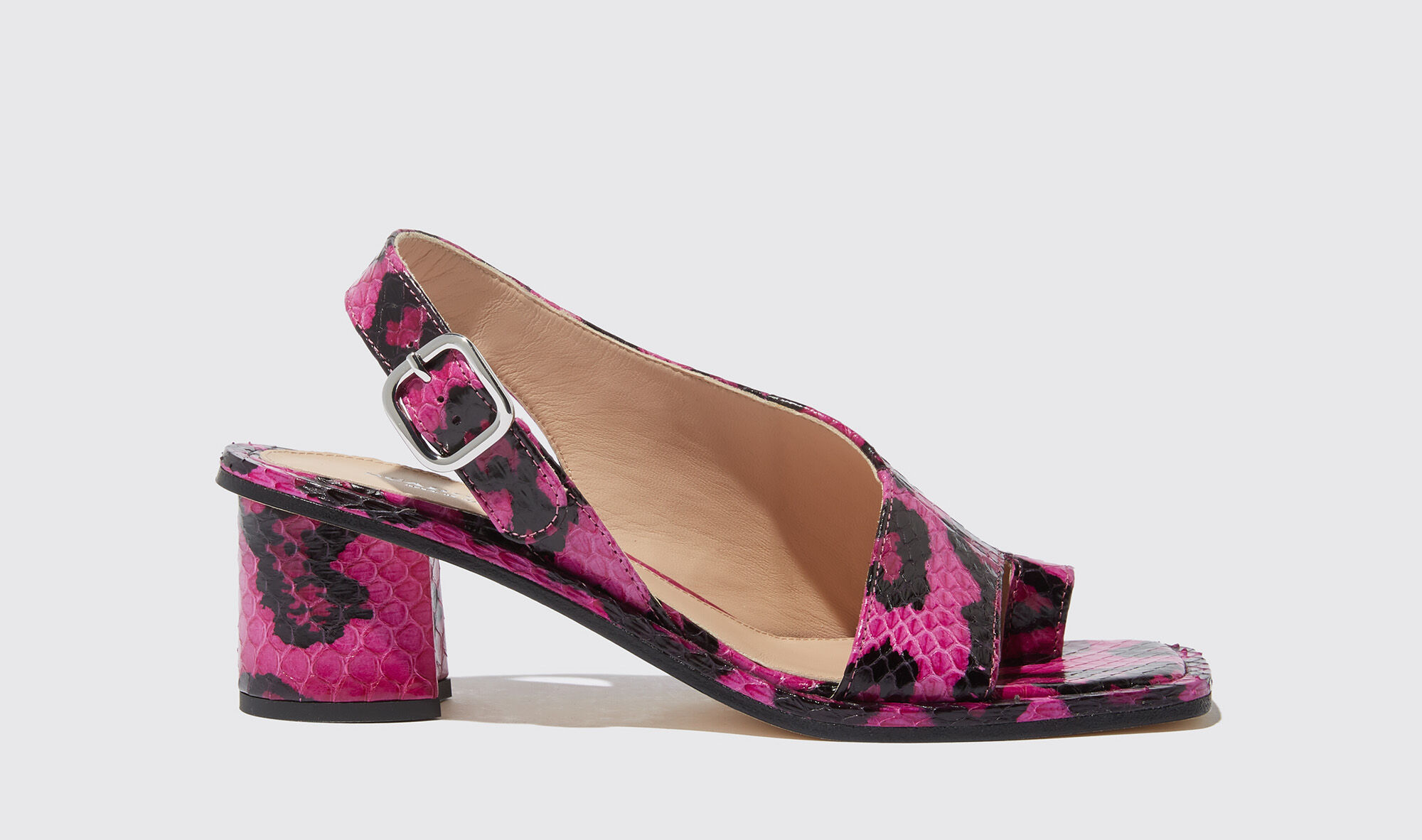 Jill Fuchsia Elaphe

Sandals & Espadrillas