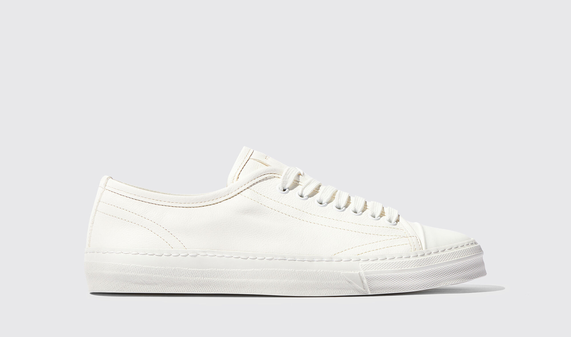 Ambrogio White

Sneakers